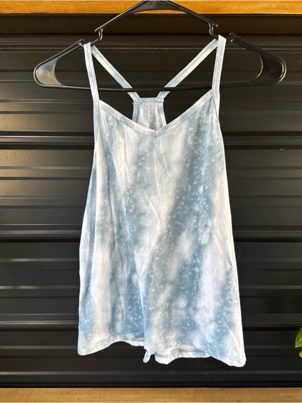 Girl’s Abercrombie Kids Light Blue Tie-Dye Racerback Cami